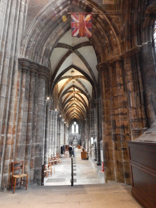 Nave, side aisle